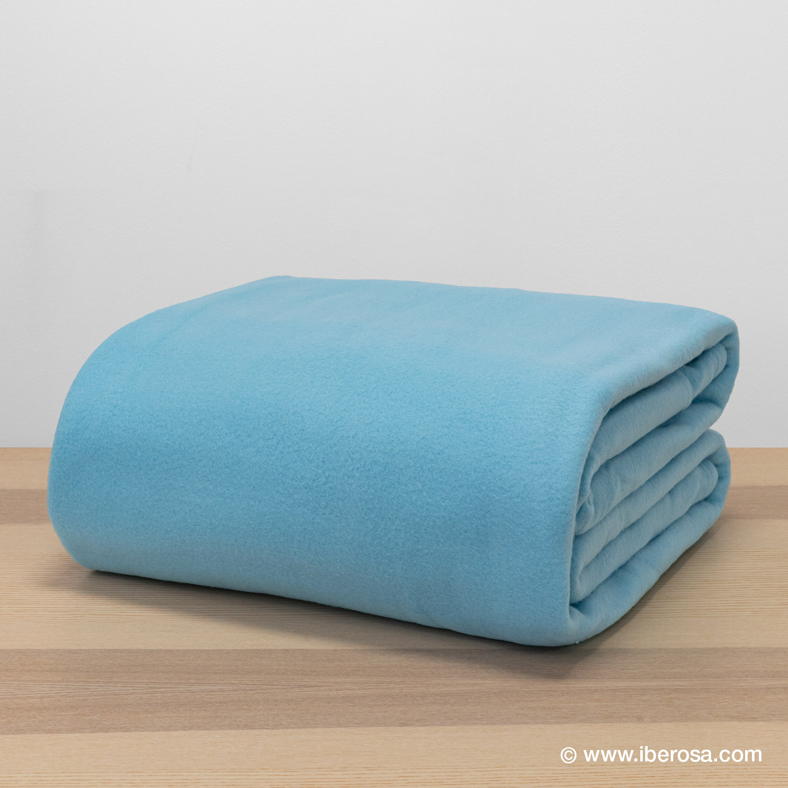 iberosa-textiles-rumbo-manta-polar-azul-acuario-1