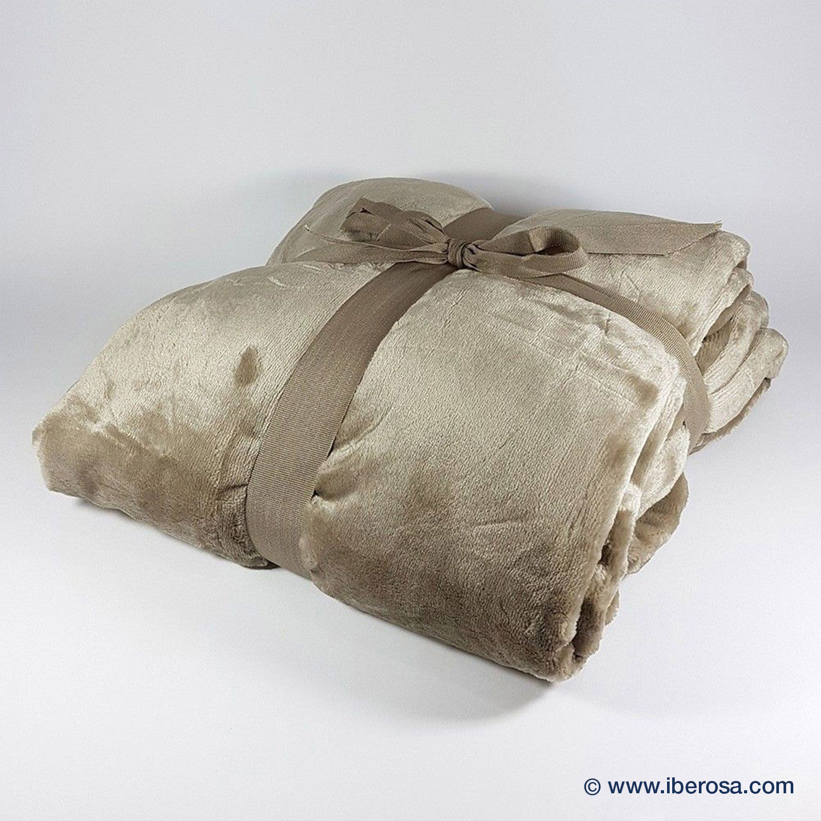 iberosa-textiles-rumbo-manta-coralina-beige